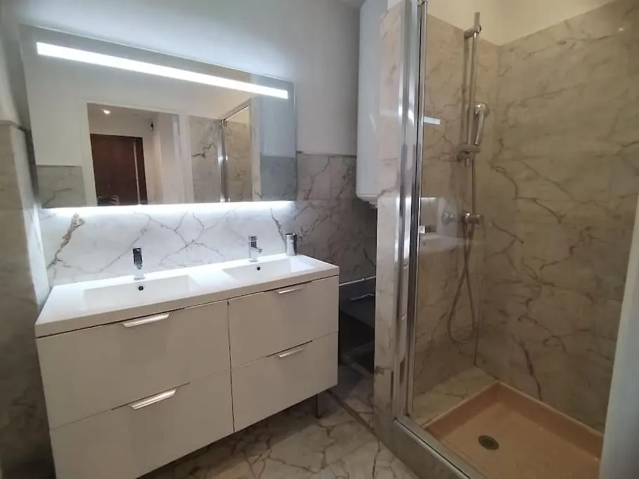 Apartment Large Flat Terrace Sea View, Promenade Des Anglais Nice France